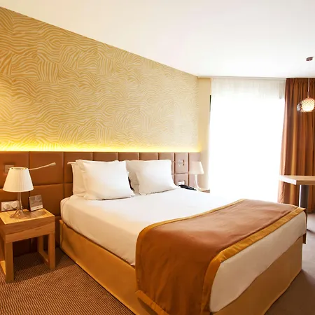 Western Le Paradou Sud. 3* Avignon